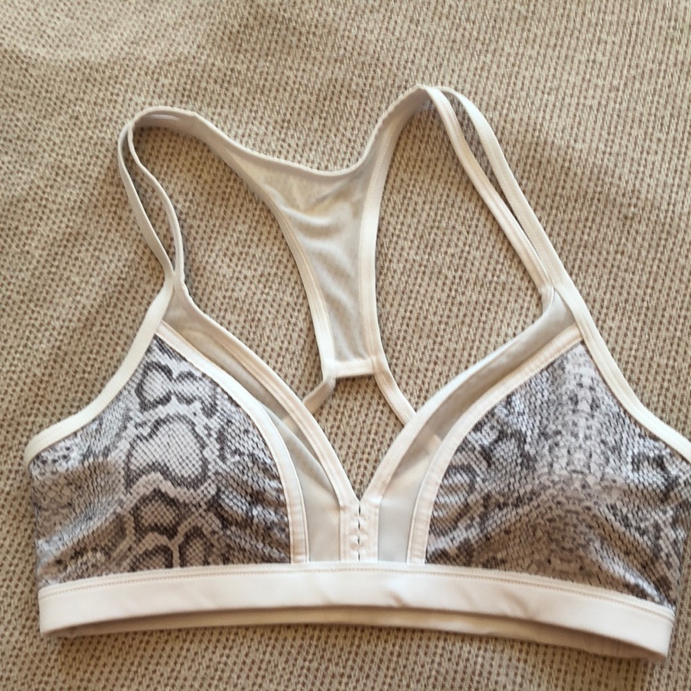 Lorna Jane sports bra / M/ white/snakeskin